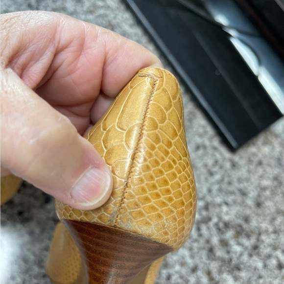 LEATHER UPPER AND SOCK  Antonio Melani‎ pointed toe heels TAN & BROWN - Picture 10 of 14